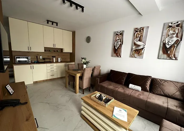 アパート Everest